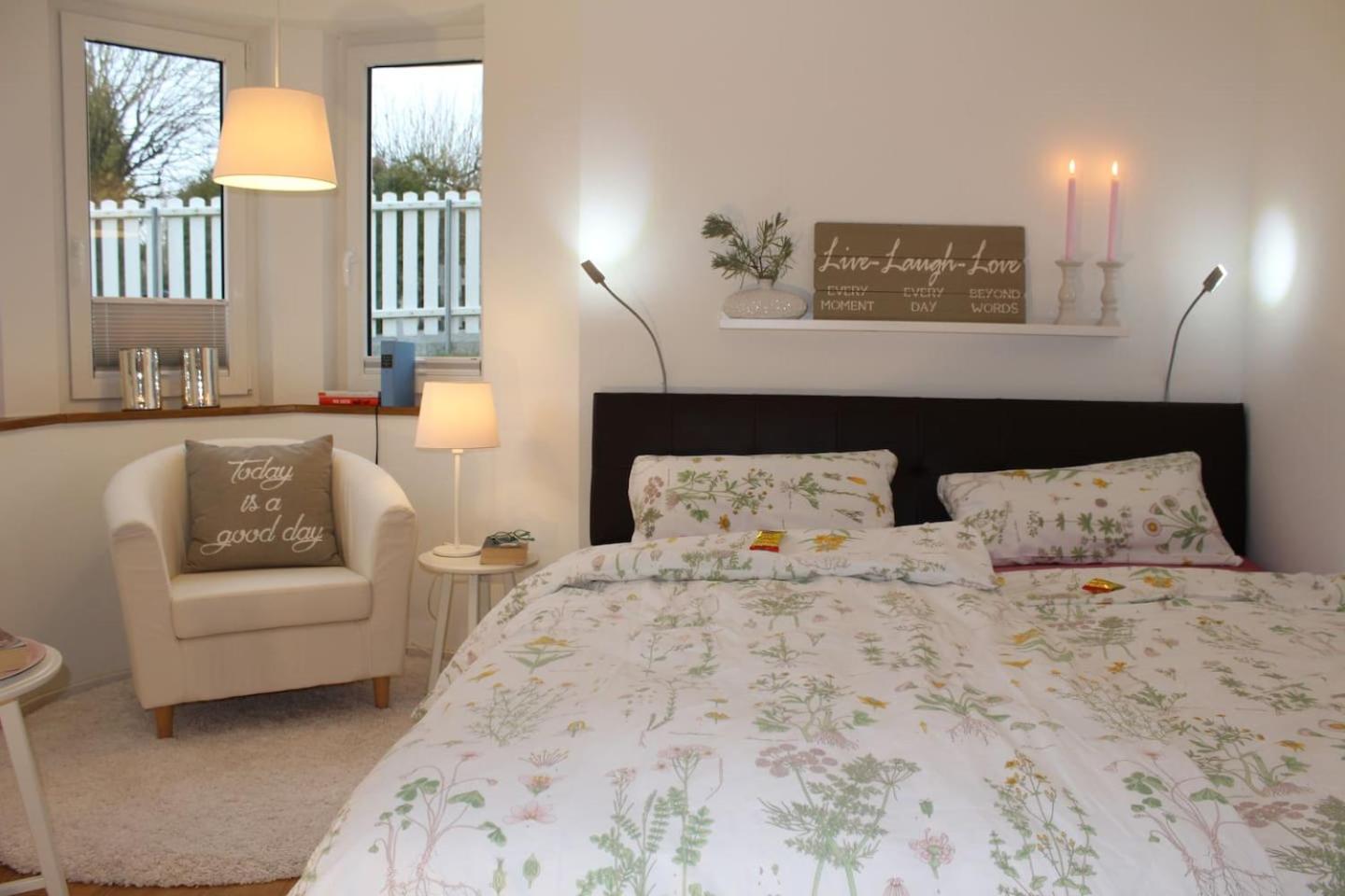 Simone - - Apartment